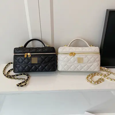 Damen-Schultertasche mit Rautensteppung 2025, Umhängetasche - 2