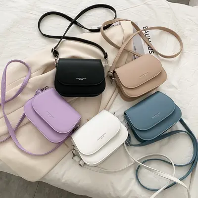 Fashion and Simple Single Shoulder Small Bag for Women 2023 Spring New Trendy Fashion Single Shoulder Crossbody Bag Simple Small Square Bag.