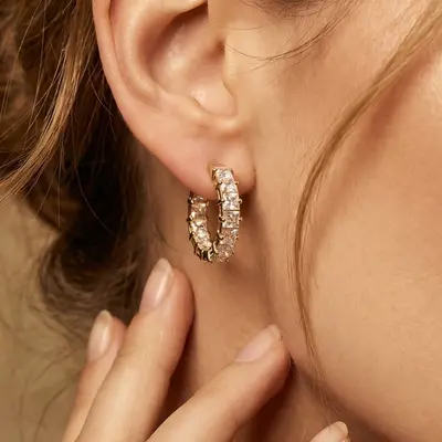 Ohrclips aus 316er Edelstahl mit Zirkonia im Chanel-Stil