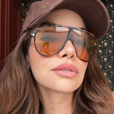 2026 New Style European and American Large Frame Sunglasses for Women, Face-Slimming Small Fashion Eyewear, Personalized Trendy Street Snap Sunglasses for Men