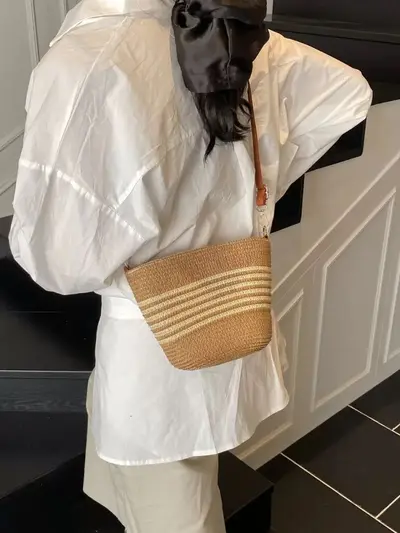 Women's Woven Straw Bucket Bag for Summer Beach Vacation, Crossbody - 5