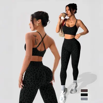 Leopard Print Women's Yoga Set with Sports Bra and High-Waist Pants - 8
