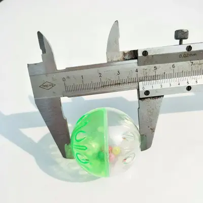 Transparent Plastic Two-Color Cat Ball Toy