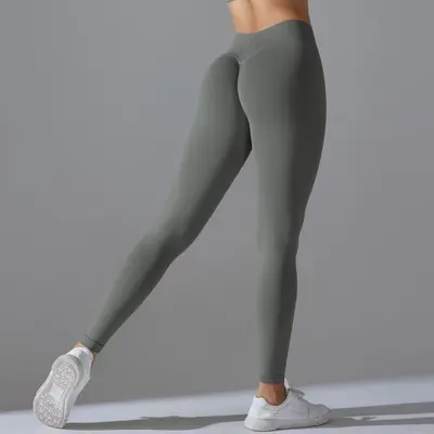 Seamless V-Back Peach Hip Yoga Leggings for Training and Running - 5
