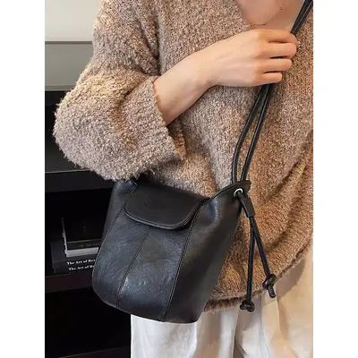 Retro Bucket Style Women's Single Shoulder Bag - 4