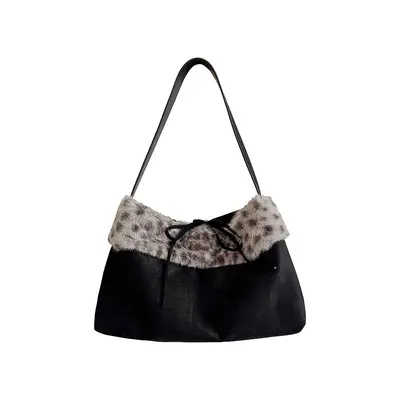 Retro-Damentasche mit Leopardenmuster und Plüschdetails - 6
