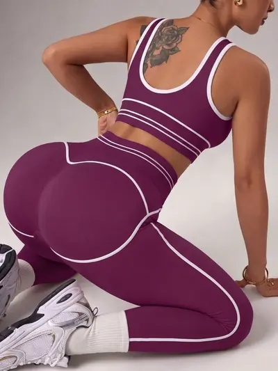 Women's Seamless Sports Set, Bra and Yoga Leggings, Peach Lift Effect
