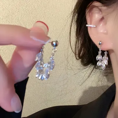 银针超闪镶钻树叶流苏耳钉时尚气质耳环女小众设计耳饰轻奢高级感