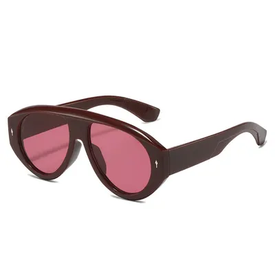 Oversized Aviator-Style Sunglasses with Rivet Detail for Driving