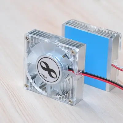 USB ekran kartı radyatörü yönlendirici kuzey ve güney köprüsü fanı cep telefonu yarı iletken sabit disk çipi 5V ultra ince mini 4cm