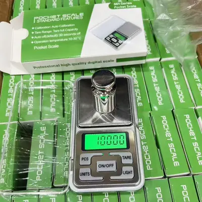 Üretici toptan dijital terazi küçük cep ölçeği cep telefonu ölçeği mini gram ölçeği ev altın ölçeği 0.01g takı ölçeği