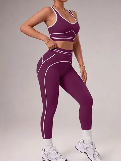 Women's Seamless Sports Set, Bra and Yoga Leggings, Peach Lift Effect