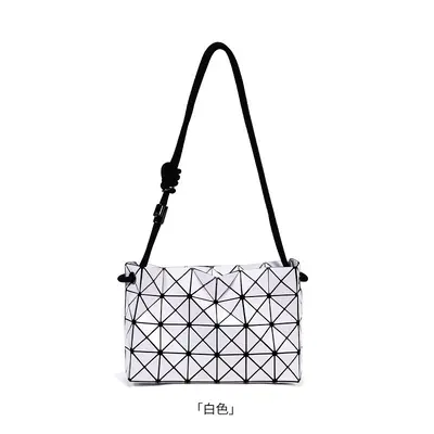 Zhai San Yi Sheng Tofu Bag 2024 Yeni Model Geometrik Elmas Kafes Çekme Halat Çantası Moda Basit Tek Omuz Çapraz Askılı El Çantası - 8