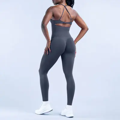 Seamless Backless Yoga Set for Women, Peach Hip Effect, Tight Running Fitness Suit - 10