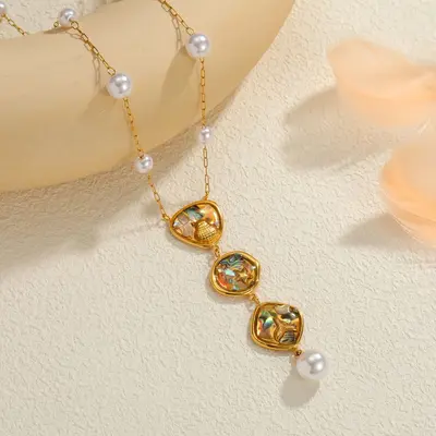 Geometrisches Abalone-Schmuckset mit 18K vergoldeter Titanstahl-Halskette