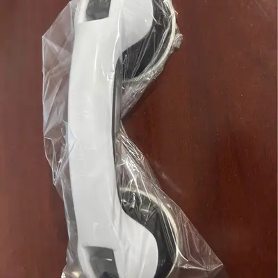 Drill-Free Suction Cup Bathroom Grab Bar for Children and Elderly - 9