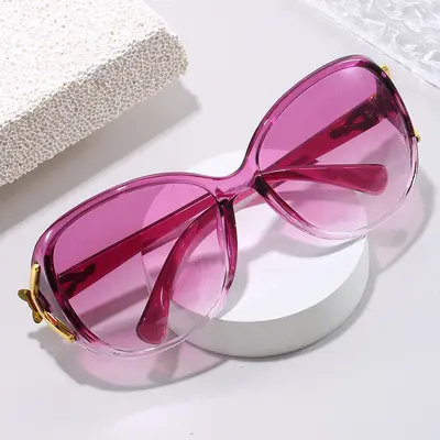 Women's Fox Head Sunglasses, Classic Large Frame Fashion Sunglasses - 3