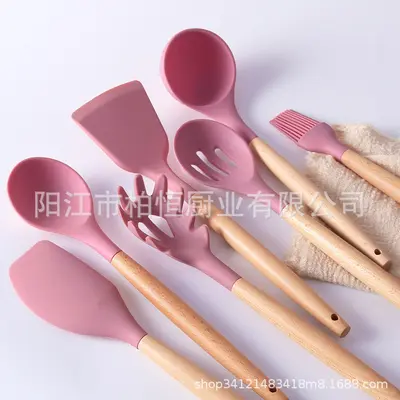 Kitchen utensils set Food-grade silicone material 12-piece set, non-stick pan, easy to clean, storage kitchen tool combination included