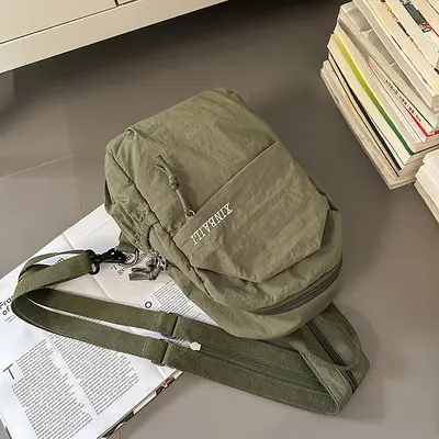 Unisex Chest Bag, Waterproof, Lightweight Travel Bag - 9