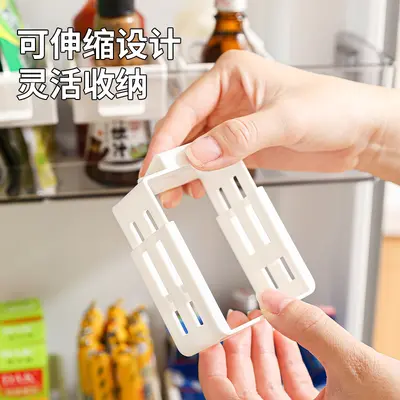 Refrigerator telescopic hanging box with adjustable clips