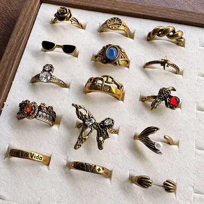Lanzi Vintage-Retro-Damenring aus hochwertigem antiker Goldtechnik, hochfarbecht, luxuriöses Design, koreanischer Modeschmuck, Fingerring