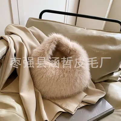 Herbst- und Winter neue flauschige Imitat-Fuchspelz-Handtasche, koreanischer Stil, vielseitig, tragbare Plüsch-Reisetasche - 13