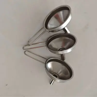 304 Stainless Steel Funnel with Strainer, Household Kitchen Oil and Wine Funnel - 7