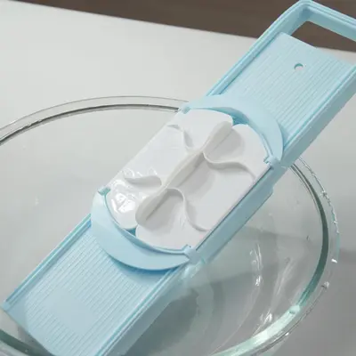 Potato and vegetable shredder, multifunctional cutter
