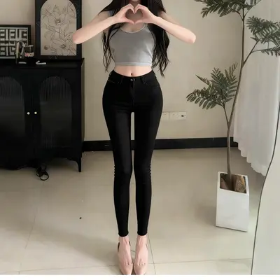 Kadın Siyah Yüksek Bel Esnek Dokuz Çeyrek Dar Paça Kot Pantolon
