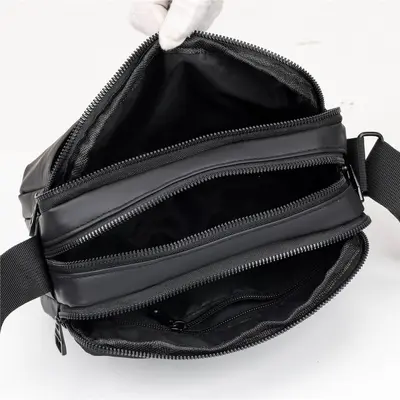 Sınır ötesi erkek omuz çantası crossbody çanta moda rahat askılı çanta küçük çanta 2025 yeni erkek küçük omuz çantası toptan