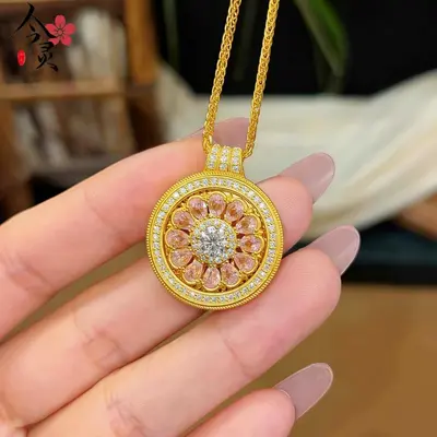 Sekiz hazine pusula kolye, pembe elmas, altın - 8