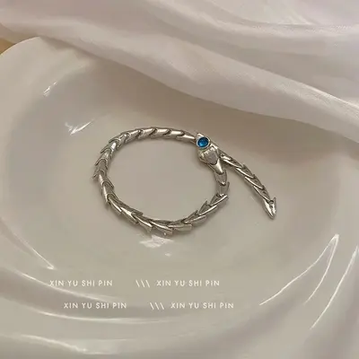 Yılan şekilli taşlı bileklik, minimalist tasarım, vintage stil - 8