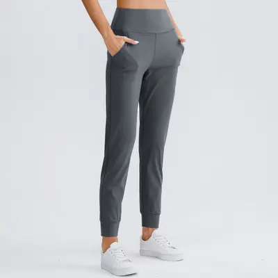 Damen Jogginghose mit Taschen, elastischer Bund, locker, einfarbig - 11