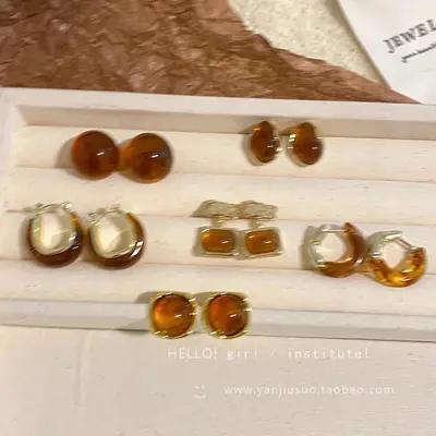 爆款美拉德复古咖色耳环女港风轻奢气质高级感耳圈网红同款耳饰品