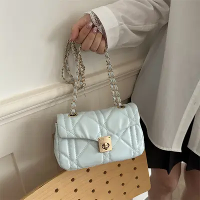 Damen-Achseltasche mit Kette, einfarbig, Frühlingsmodell - 9