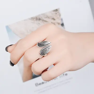 Personalized Angel Wings Feather Retro Ring, Simple Luxury Design