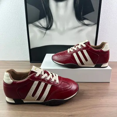Damen-Sneaker im Retro-Brogue-Stil aus Echtleder mit Innenabsatz, Herbst 2026 - 4