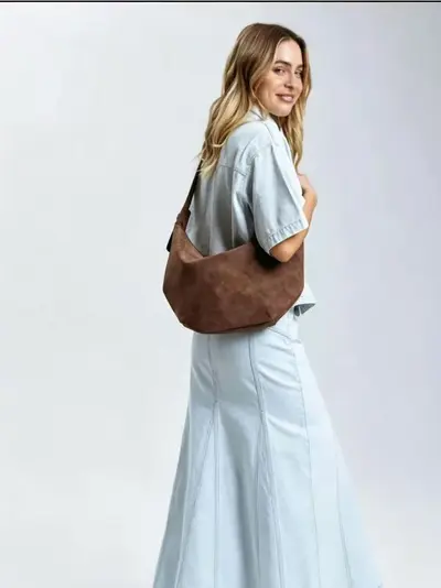 Cross-border Large-capacity Women's Bag 2026 New Retro Niche Design Single-shoulder Crossbody Bag Commute Tote Bag