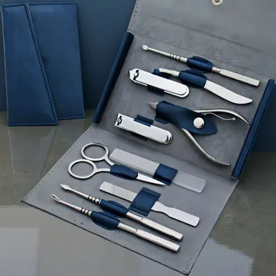 11-teiliges Nagel- und Fußpflege-Set aus Edelstahl - 10