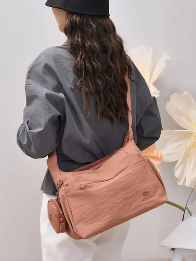 Große leichte Umhängetasche aus Nylon, Modell 2026 - 3
