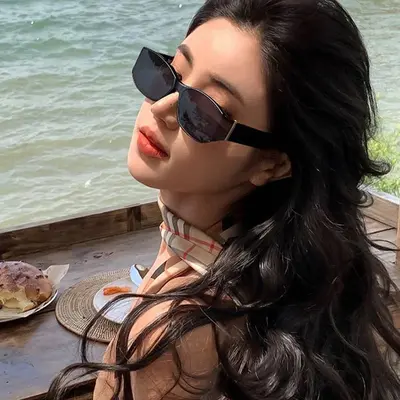 Cross-border New Trendy Curved Lens Cat-Eye Sunglasses for Women, High-End Feel, UV400 Protection, Versatile Sunglasses