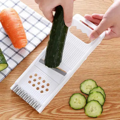 Multifunctional vegetable slicer, cutter, grater