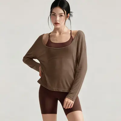 Two-Piece Yoga Cover-Up Set with Support Tank and Loose Running Top - 11