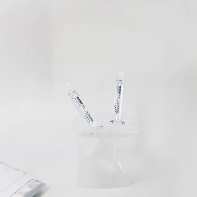 Hyalüronik Asit Yüz Serumu Küçük Moleküllü Üçlü Hyalüronik Asit