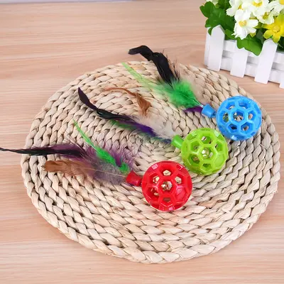 Çanlı kedi oyuncağı, TPR plastik oyuklu top, iki renkli - 7