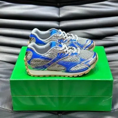 Thick-Sole Dad Sneakers in Blue - 12