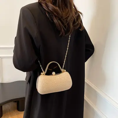 Chain Handbag for Women, Rhinestone Evening Bag and Crossbody Bag - 3