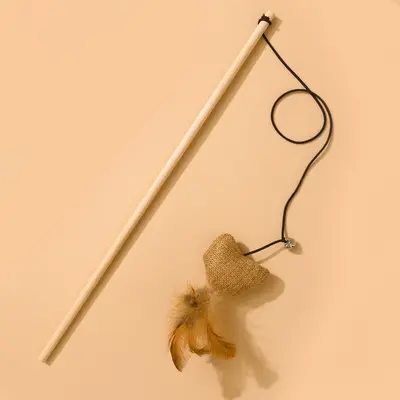 Holzstab-Katzenangel mit Feder, Glöckchen und Maus - 12