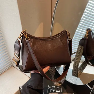 Retro Underarm Crossbody Bag for Women, 2025 Model, Large Capacity, Commuter