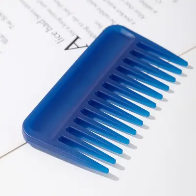 Wide-Tooth 3D Hair Smoothing Comb, Portable Plastic Card Comb